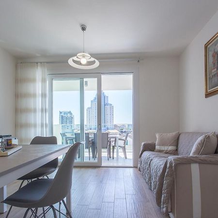 Immobiliare Jvl - Vm2 Apartment ลิโดดิเยโซโล ภายนอก รูปภาพ