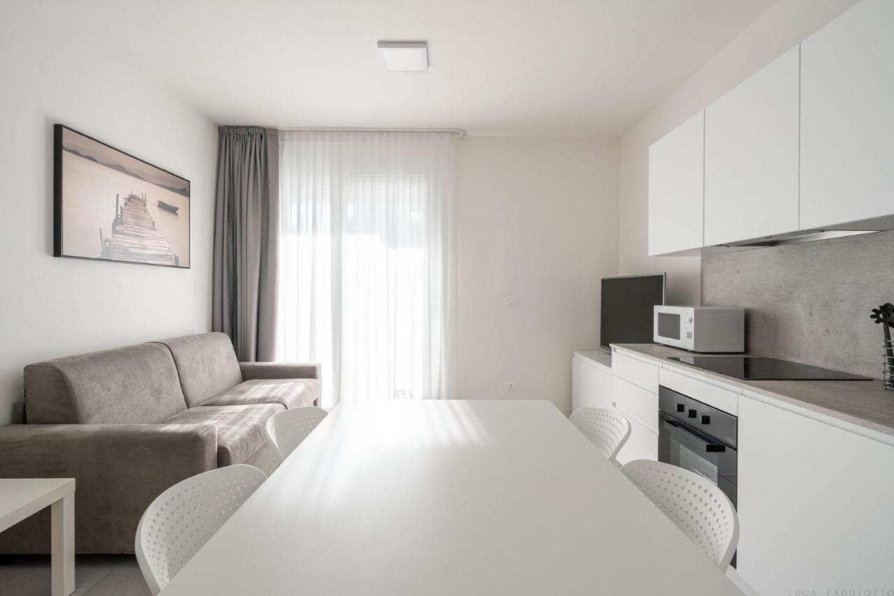 Immobiliare Jvl - Vm2 Apartment ลิโดดิเยโซโล ภายนอก รูปภาพ
