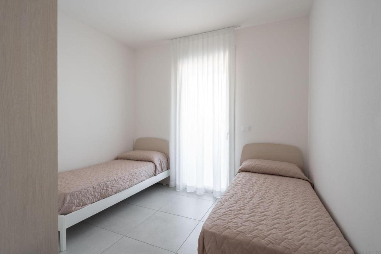 Immobiliare Jvl - Vm2 Apartment ลิโดดิเยโซโล ภายนอก รูปภาพ
