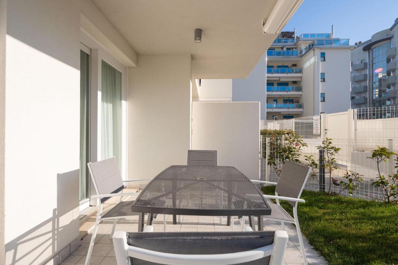 Immobiliare Jvl - Vm2 Apartment ลิโดดิเยโซโล ภายนอก รูปภาพ