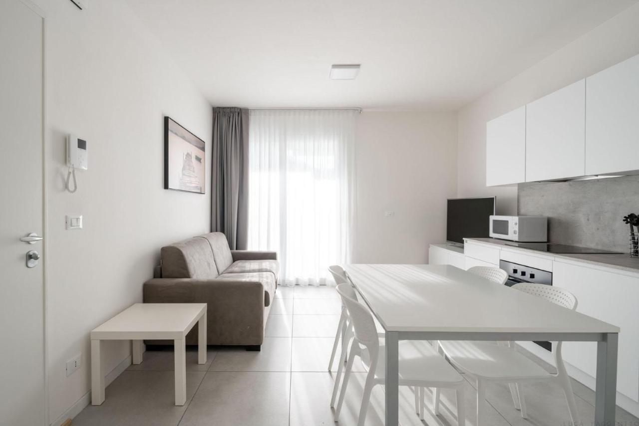 Immobiliare Jvl - Vm2 Apartment ลิโดดิเยโซโล ภายนอก รูปภาพ