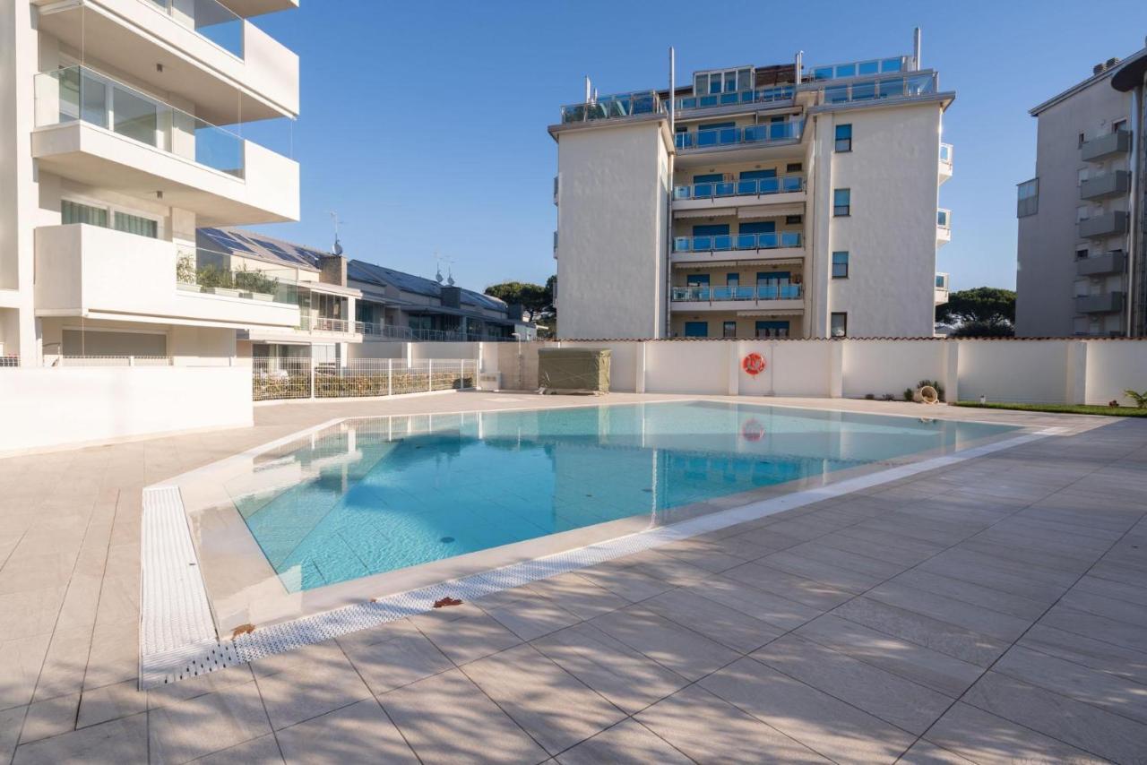 Immobiliare Jvl - Vm2 Apartment ลิโดดิเยโซโล ภายนอก รูปภาพ
